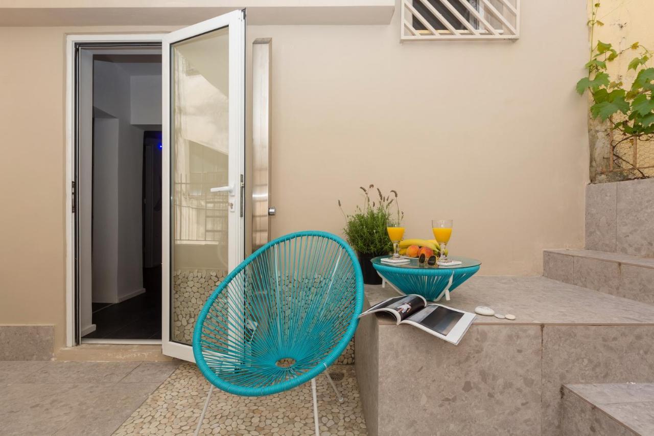 Hotel LOC HOSPITALITY Urban Den Corfu  Exterior foto