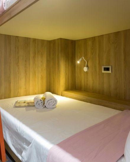 Hotel LOC HOSPITALITY Urban Den Corfu  Exterior foto